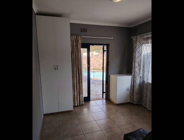 6 BEDROOM HOUSE FOR SALE IN NORTHDENE